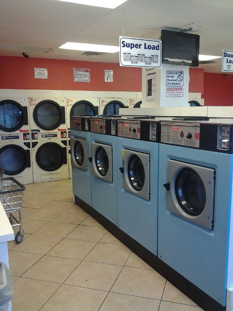 Las Vegas Coin Laundry Store #5 Location - 1748 East Charleston